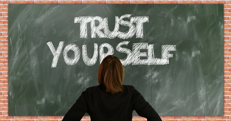 Positive and negative effects of social media on self-esteem